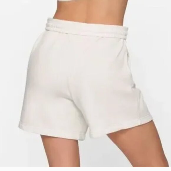 SKIMS Drapey French Terry - Picture 2 of 2